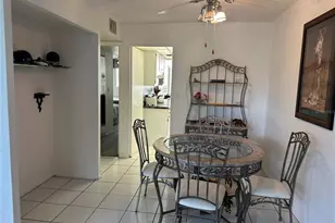 4720 Locust St NE, Saint Petersburg, FL 33703 - Photo 3