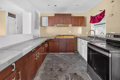 5609 Larimer Drive, Tampa, FL 33615 - Photo 7