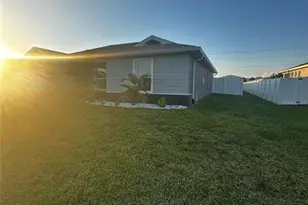 1501 NW 4th St, Cape Coral, FL 33993 - Photo 3