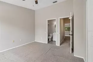 30005 Granda Hills Ct, Wesley Chapel, FL 33543 - Photo 19