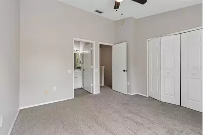 30005 Granda Hills Court, Wesley Chapel, FL 33543 - Photo 17