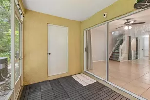30005 Granda Hills Ct, Wesley Chapel, FL 33543 - Photo 15