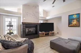 2110 Laindale Pl, Valrico, FL 33596 - Photo 11