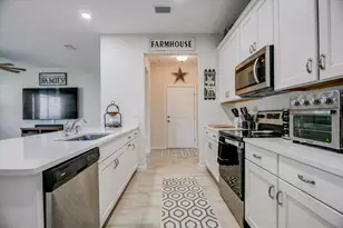 10916 Quickwater Ct, Riverview, FL 33569 - Photo 7