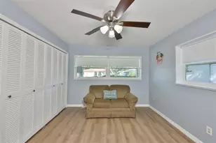 2335 Surrey Ln, Clearwater, FL 33763 - Photo 25