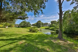 2335 Surrey Ln, Clearwater, FL 33763 - Photo 37