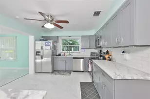 2335 Surrey Ln, Clearwater, FL 33763 - Photo 23