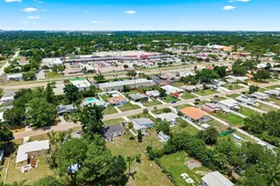 1111 61st Ave N, Saint Petersburg, FL 33703 - Photo 51