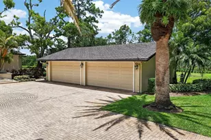 6305 Burning Tree Dr, Seminole, FL 33777 - Photo 3