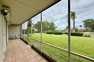 8801 Bay Pointe Dr, Tampa, FL 33615 - Photo 25