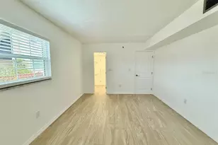 8801 Bay Pointe Dr, Tampa, FL 33615 - Photo 15