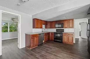 7215 Ivanhoe Dr, Port Richey, FL 34668 - Photo 5