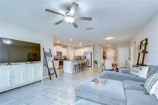 17917 Cloudless Bliss Dr, Lutz, FL 33558 - Photo 9