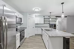 6286 Grapewood Rd, Spring Hill, FL 34609 - Photo 7