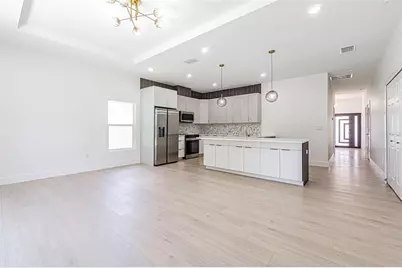 12680 N Central Avenue, Tampa, FL 33612 - Photo 13