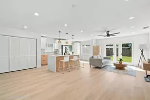 7017 20th St N, Saint Petersburg, FL 33702 - Photo 3