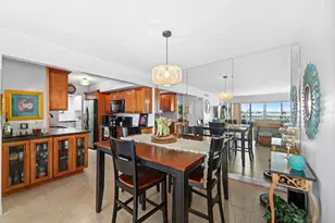 10355 Paradise Blvd, Treasure Island, FL 33706 - Photo 9