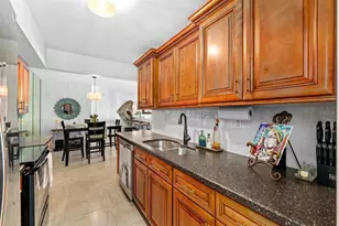 10355 Paradise Blvd, Treasure Island, FL 33706 - Photo 11