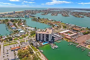 10355 Paradise Blvd, Treasure Island, FL 33706 - Photo 23