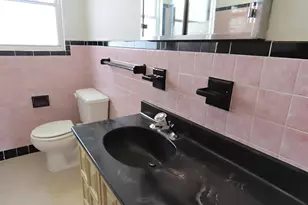 2447 Foster Ln, Sarasota, FL 34239 - Photo 9