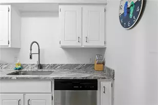 501 E Bay Dr, Largo, FL 33770 - Photo 5