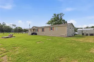 28651 Tupper Rd, Wesley Chapel, FL 33545 - Photo 27