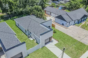 12690 N Central Ave, Tampa, FL 33612 - Photo 3