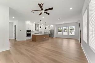 7428 Burlington Ave N, Saint Petersburg, FL 33710 - Photo 19