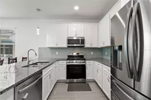 308 Shore Crab Wy, Apollo Beach, FL 33572 - Photo 9
