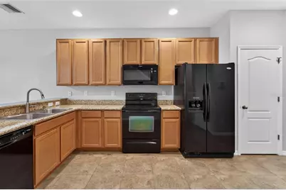 5028 White Sanderling Court, Tampa, FL 33619 - Photo 11