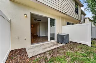 5028 White Sanderling Ct, Tampa, FL 33619 - Photo 23