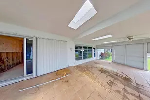 7962 9th Ave S, Saint Petersburg, FL 33707 - Photo 23