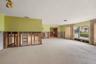 7962 9th Ave S, Saint Petersburg, FL 33707 - Photo 11