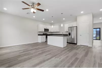 4369 Cambio Gardens Court, Tampa, FL 33610 - Photo 5
