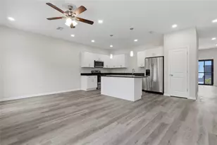 4369 Cambio Gdns Ct, Tampa, FL 33610 - Photo 5