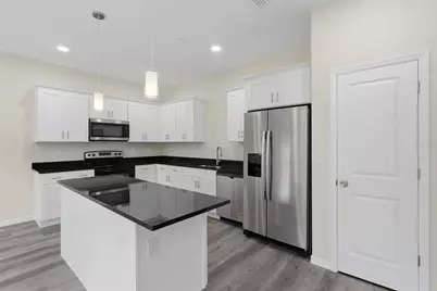 4369 Cambio Gardens Court, Tampa, FL 33610 - Photo 7
