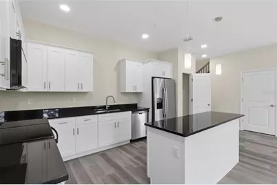 4369 Cambio Gardens Court, Tampa, FL 33610 - Photo 9