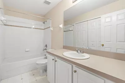 170 Coquina Bay Drive, Saint Petersburg, FL 33705 - Photo 23
