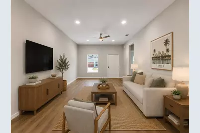 5020 Finders Court, Tampa, FL 33617 - Photo 5