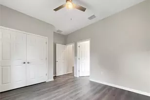 5020 Finders Ct, Tampa, FL 33617 - Photo 11