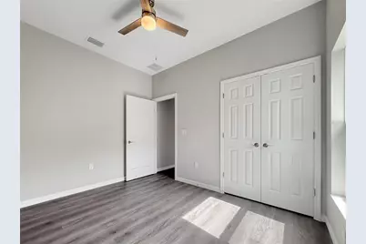 5020 Finders Court, Tampa, FL 33617 - Photo 19