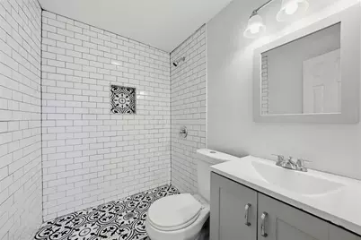 9310 N Dartmouth Avenue, Tampa, FL 33612 - Photo 21