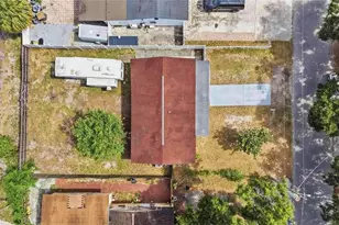 9310 N Dartmouth Ave, Tampa, FL 33612 - Photo 29