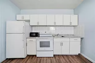 9310 N Dartmouth Ave, Tampa, FL 33612 - Photo 23