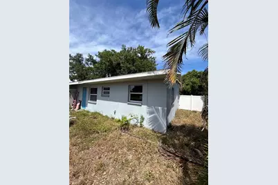 6126 58th Street N, Kenneth City, FL 33709 - Photo 5