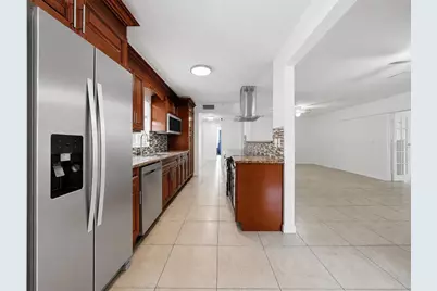 6033 Ambassador Drive, Tampa, FL 33615 - Photo 27