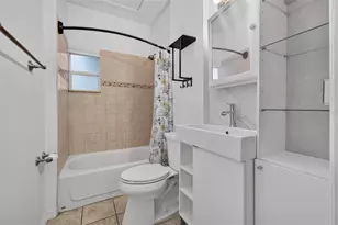 1162 Highland St N, Saint Petersburg, FL 33701 - Photo 15