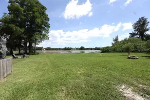 915 Dempsey St, Clearwater, FL 33756 - Photo 7