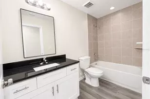 4349 Cambio Gdns Ct, Tampa, FL 33610 - Photo 25