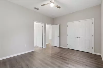 5029 Finders Ct, Tampa, FL 33617 - Photo 11
